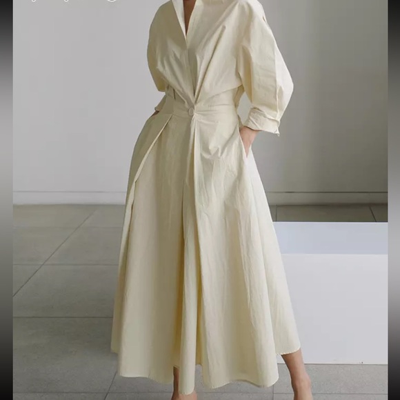 Light dress - Picture 5 of 6